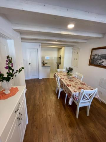 Apartment Concetta Cres Extérieur photo